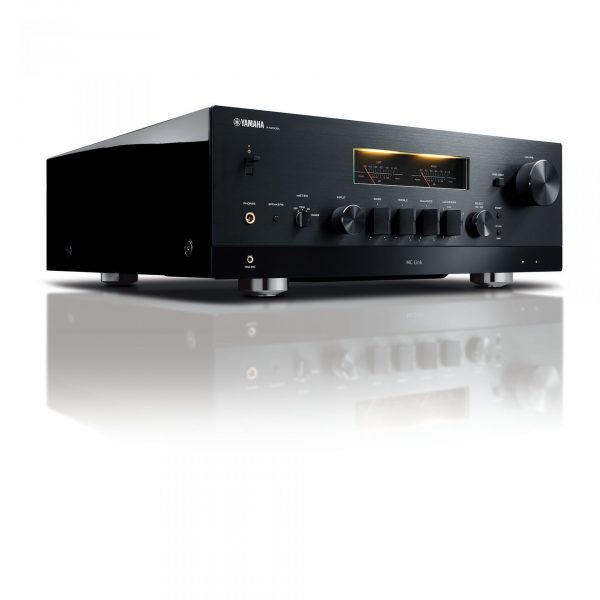 Yamaha R-N2000A Network Receiver angled away and to the right on a reflective background.