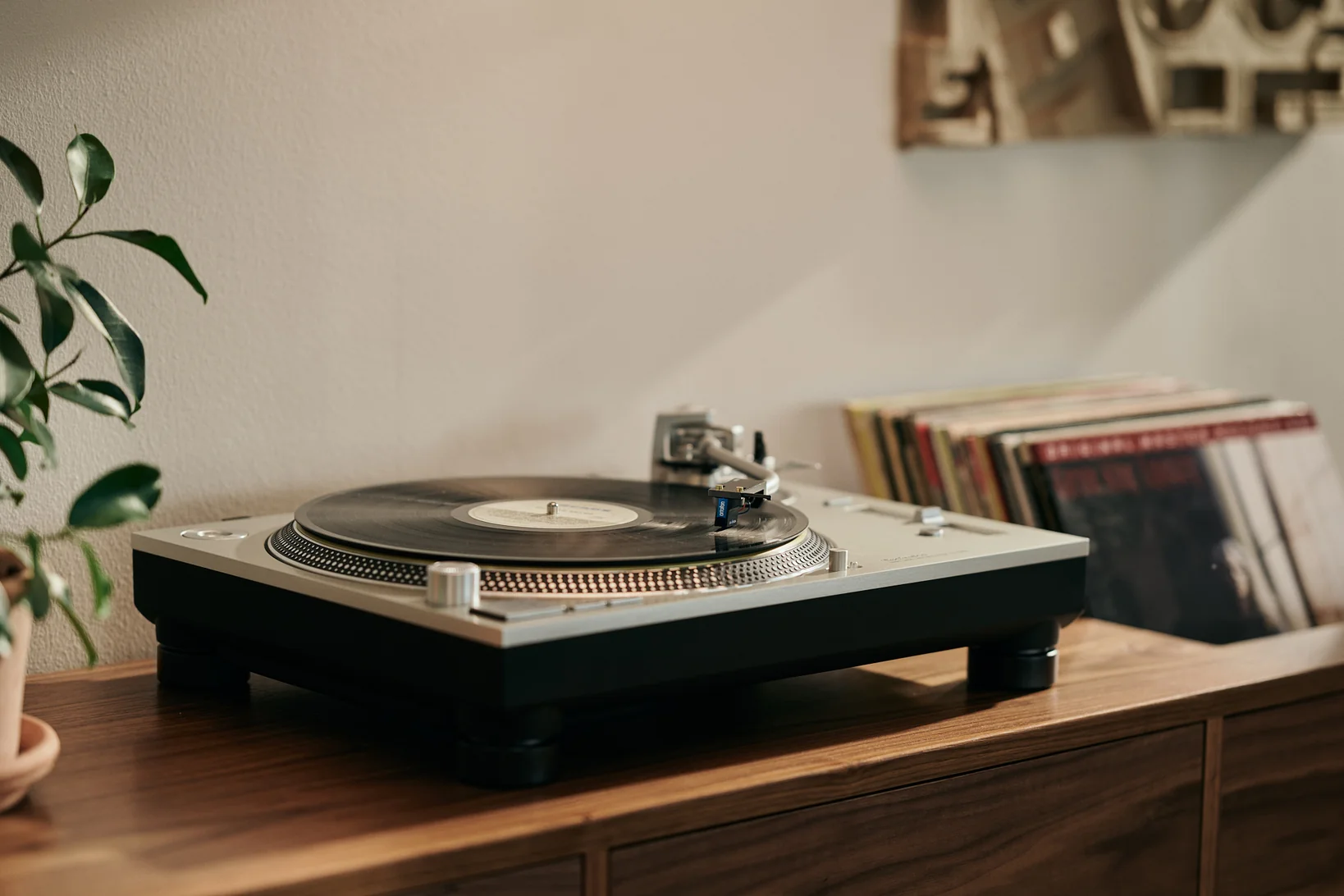 Ortofon Hi-Fi MC Cadenza Blue Moving Coil Cartridge - Image 3